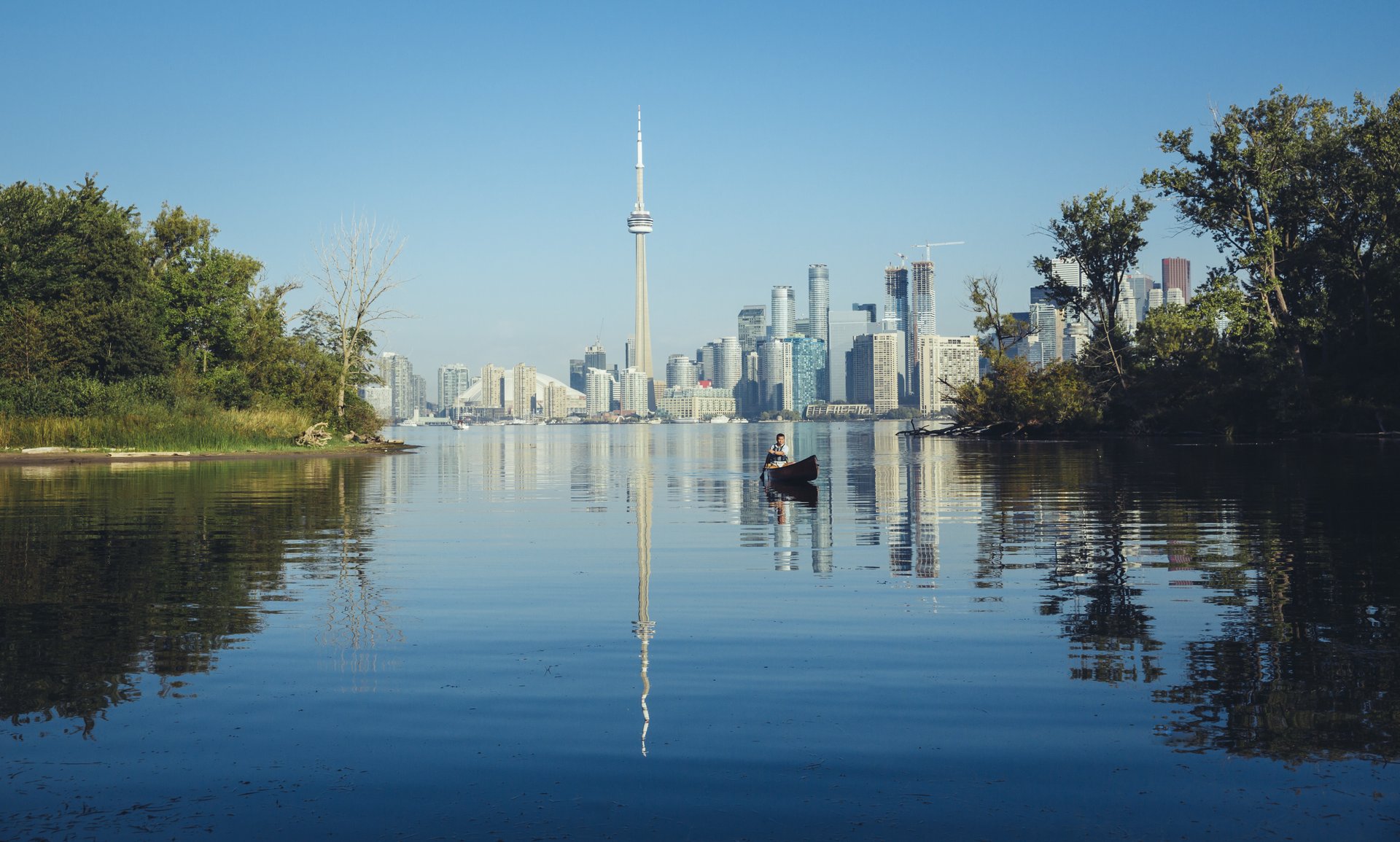 Waterfront & Toronto Islands